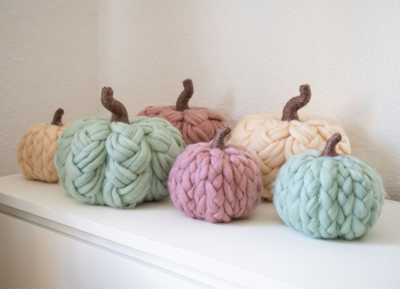 Deko-Kürbis aus Wolle 24cm Altrosa