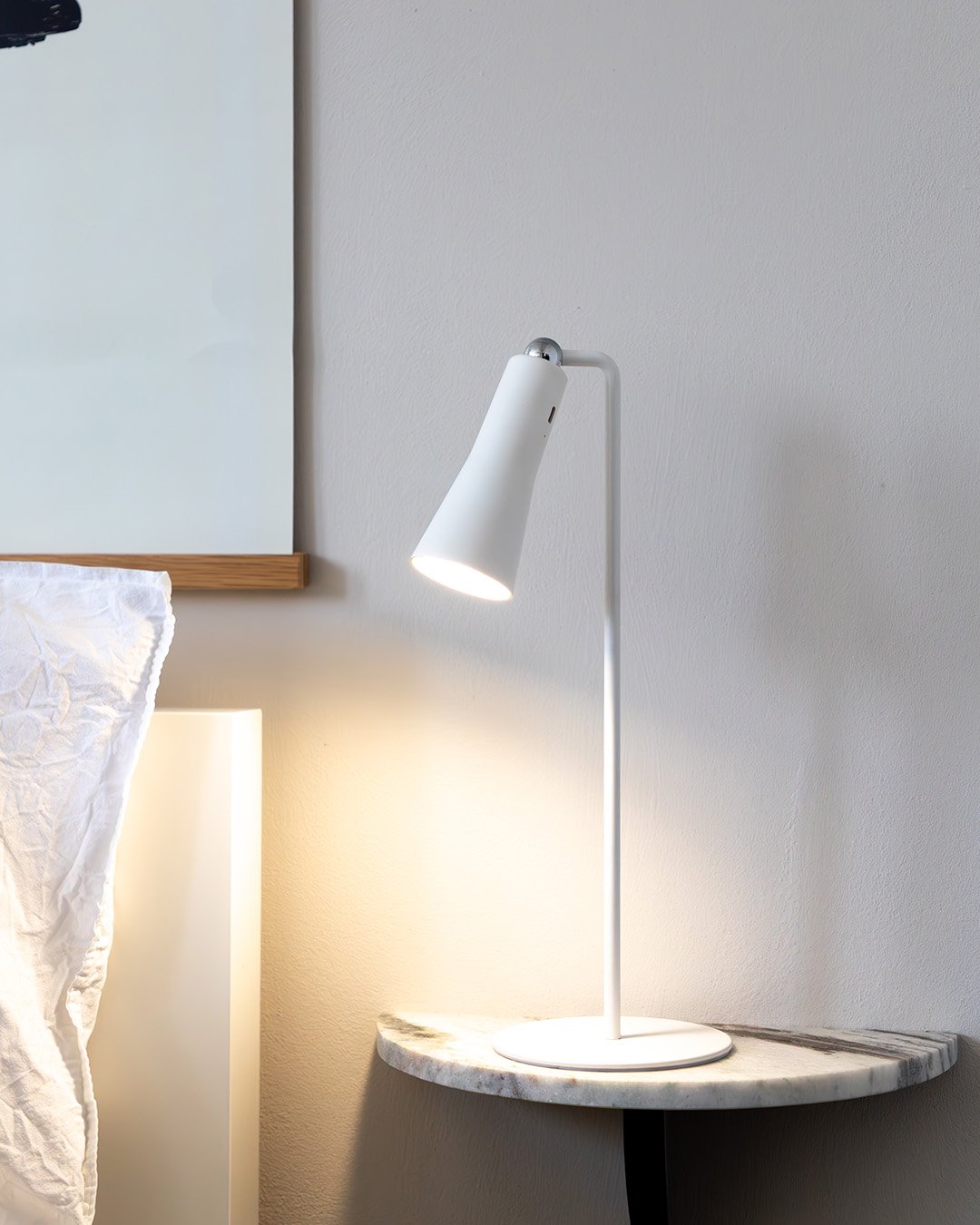 LED-Lampe mit Magnetkopf aus Metall 12x36cm Weiß