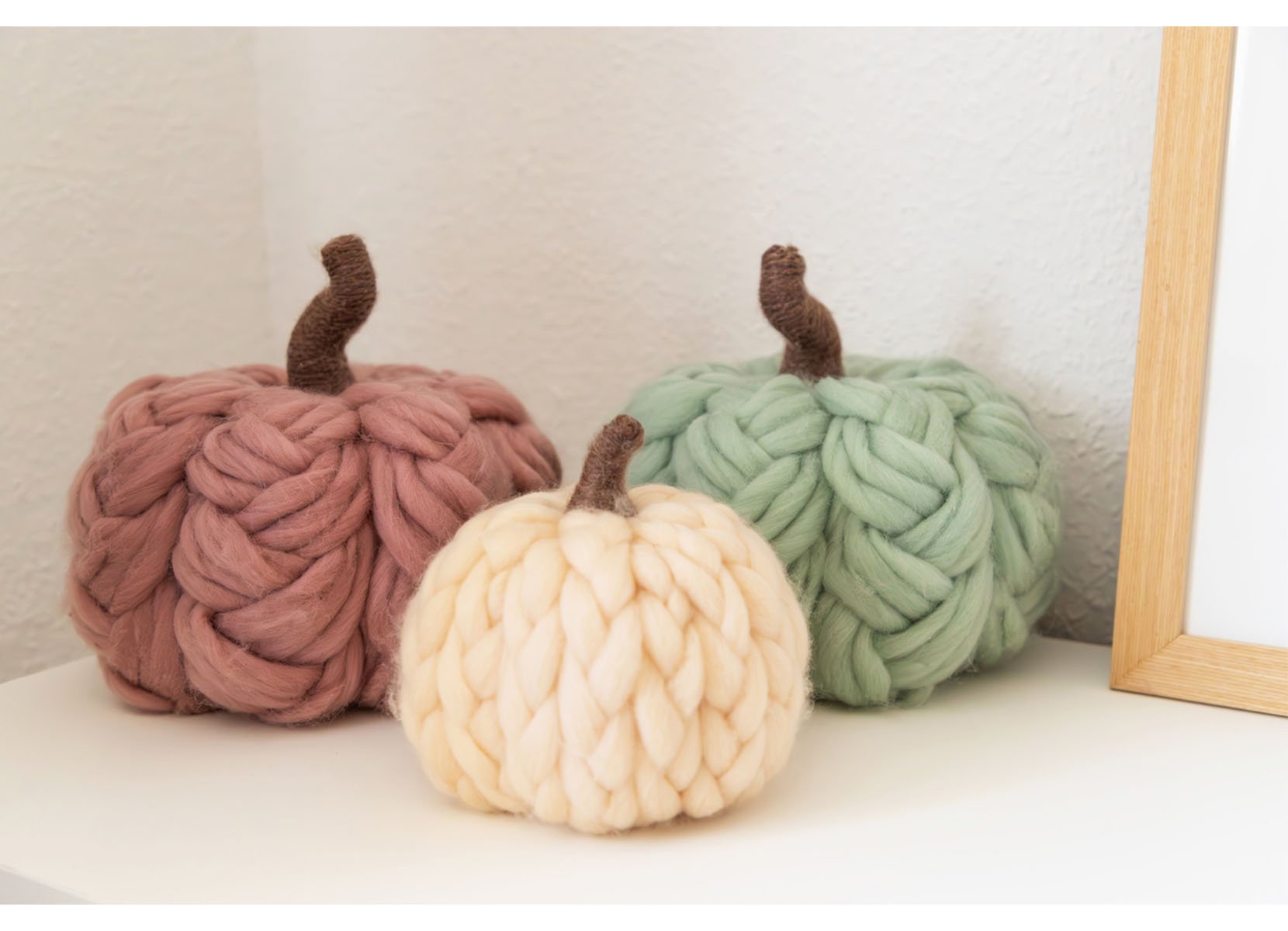 Deko-Kürbis aus Wolle 24cm Altrosa