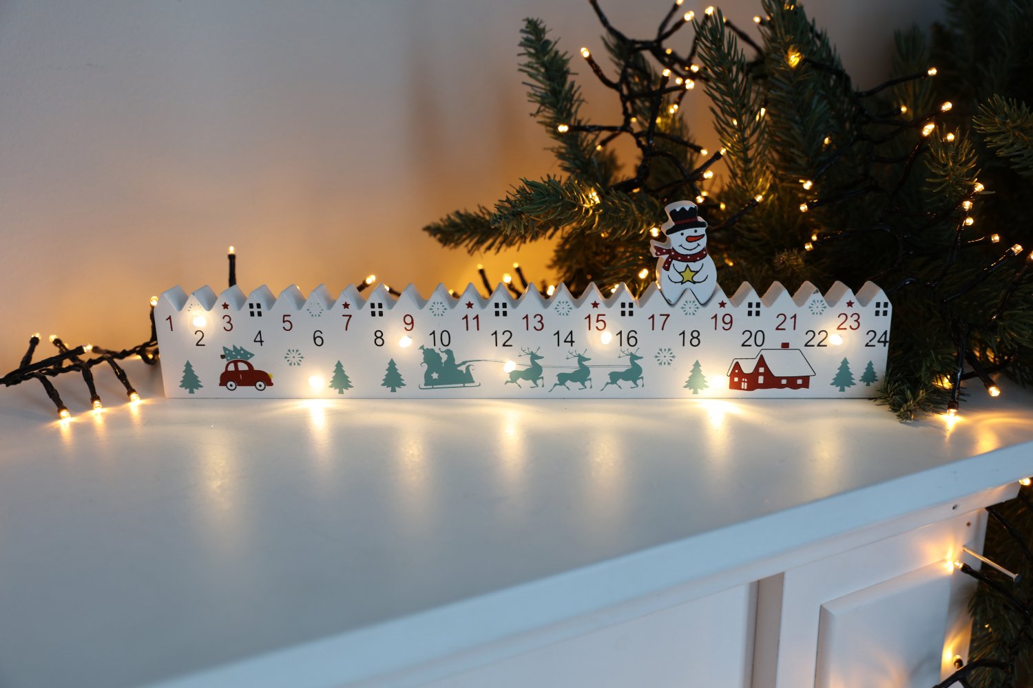 LED-Adventskalender aus Holz mit Timer 38x2x10cm