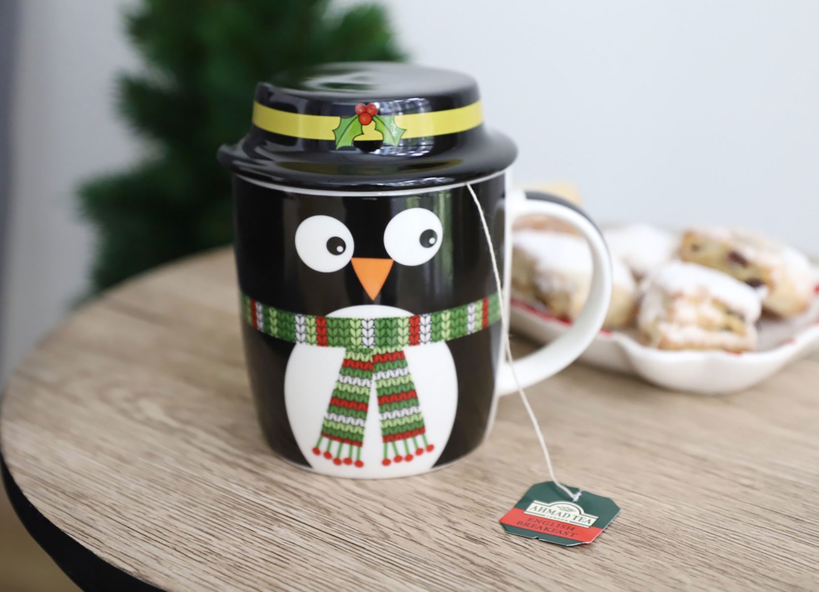 Weihnachtsbecher mit Deckel 330ml