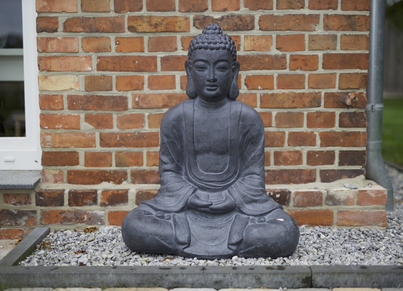Sitzender XXL-Buddha sitzend 61,5x78cm Anthrazit
