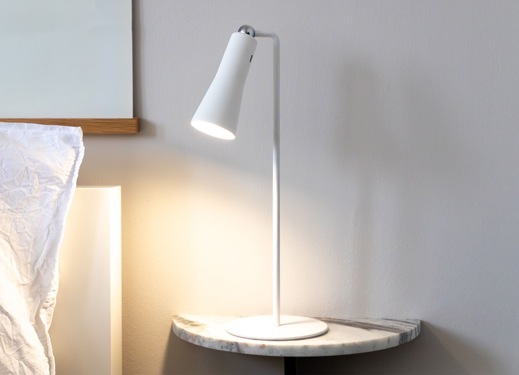LED-Lampe mit Magnetkopf aus Metall 12x36cm Weiß