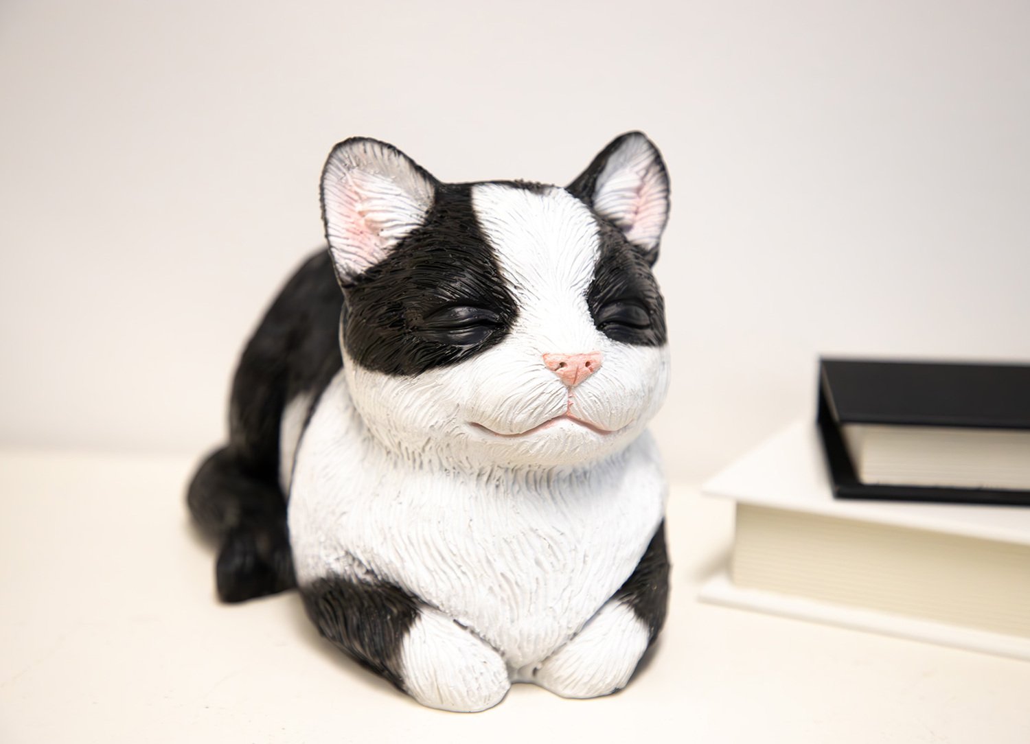 Dekofigur schlafende Katze 32x17x18cm