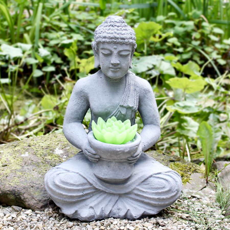 Sitzender Buddha aus Beton mit Lotusblütenkerze 30x38x32cm