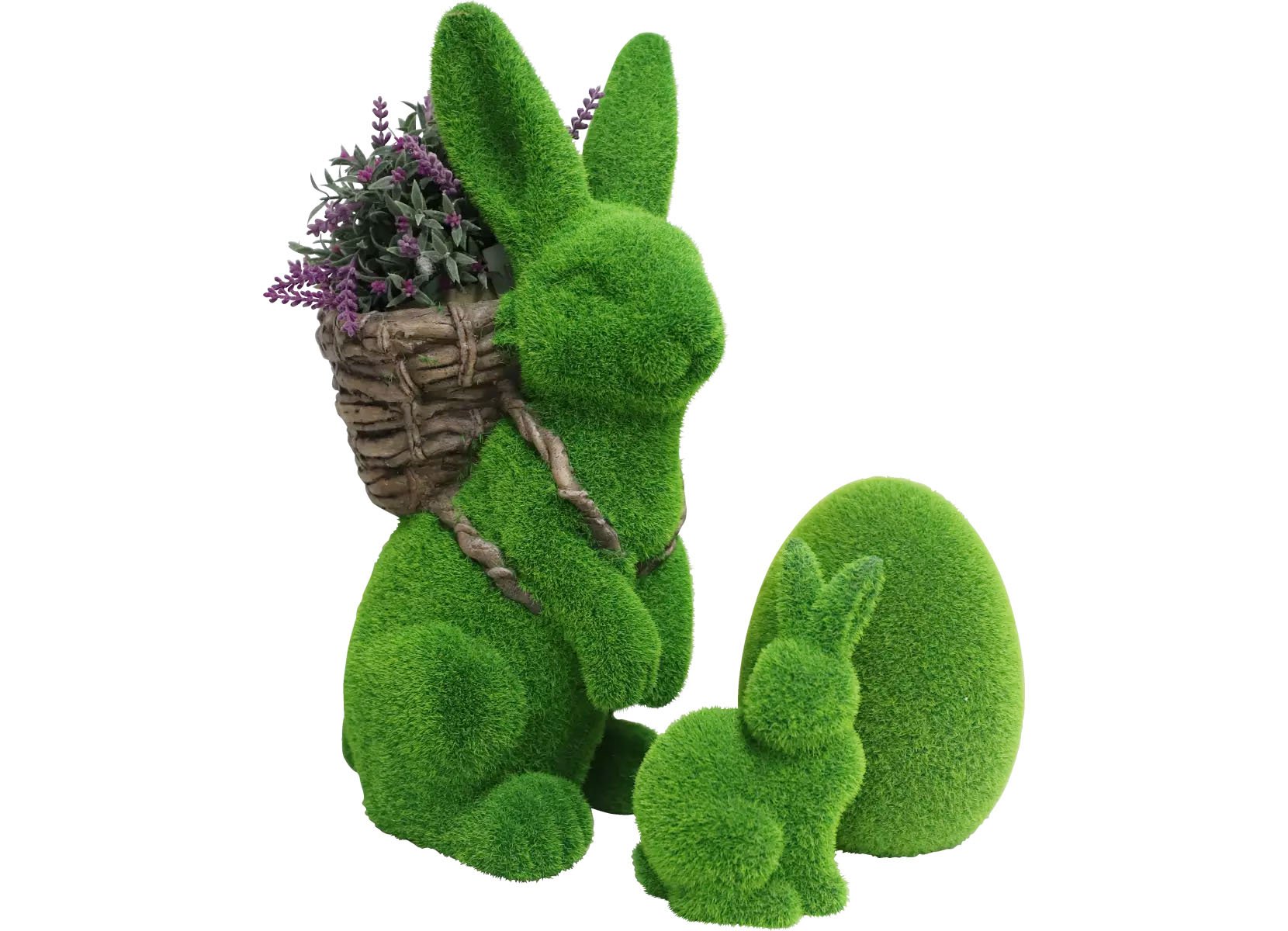 Osterhase in Gras-Optik mit Pflanzgefäß als Rucksack