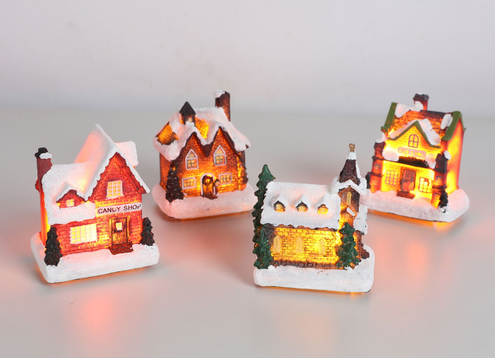Weihnachts-Dekohäuschen mit LED-Beleuchtung Warmweiß
