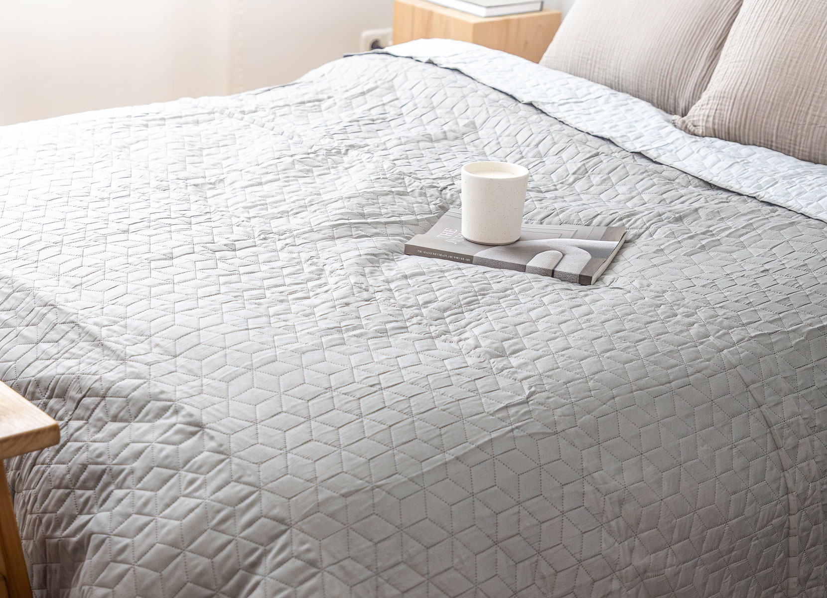 Tagesdecke wattiert 220x240cm Silbergrau