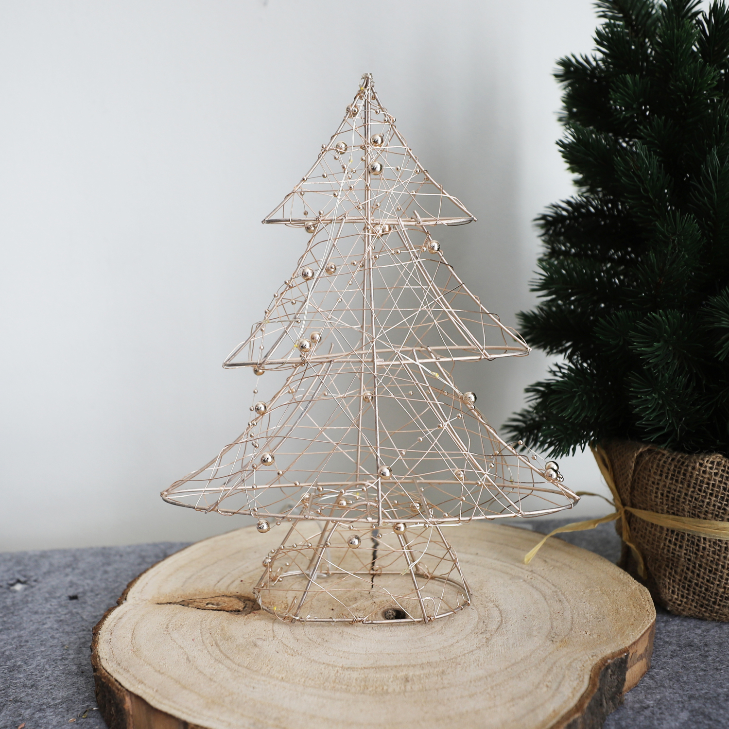 LEDDrahtdeko Tannenbaum mit 10 LEDs Warmweiß