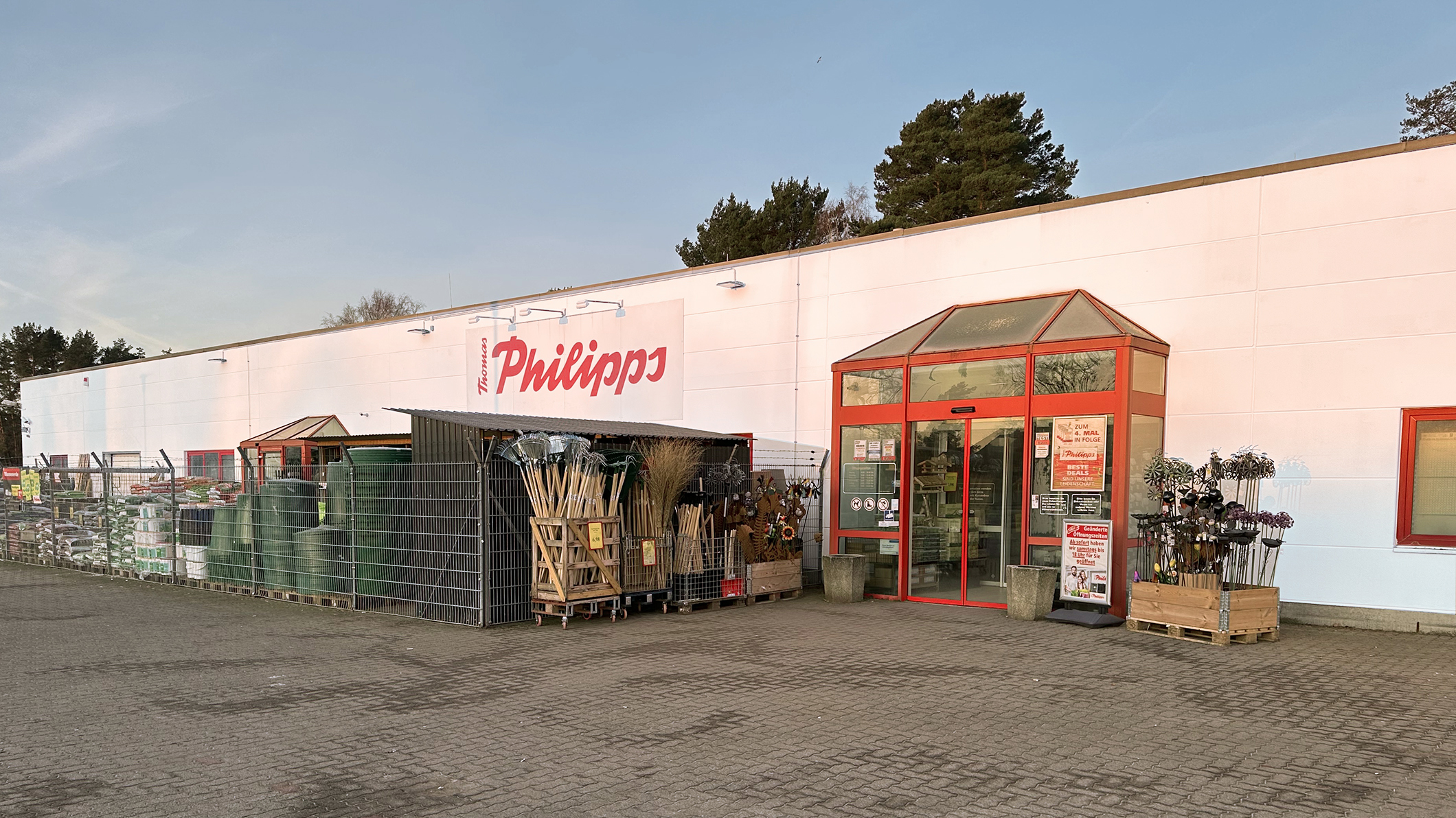 Thomas Philipps Neustrelitz Außenansicht Thomas Philipps Neustrelitz
