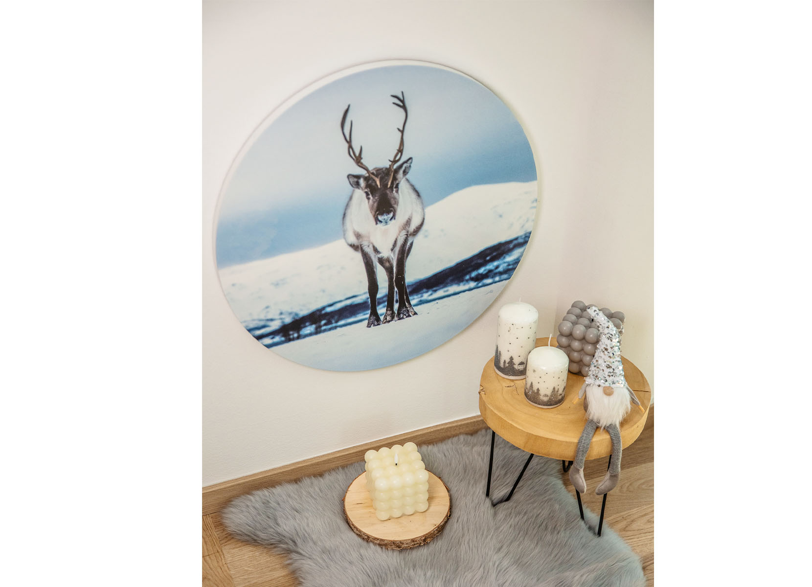 Rundes Wandbild aus MDF 58cm Rentier im Schnee